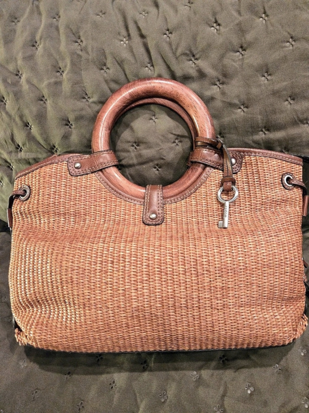 🌻Vintage Fossil Woven Tote Bag With Wooden Round Handles in Brown. Striped Int